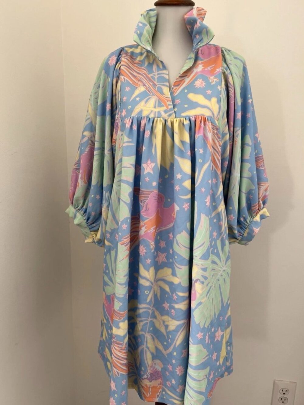 NWT Emily Mccarthy Stella Dress Parrot Party XL